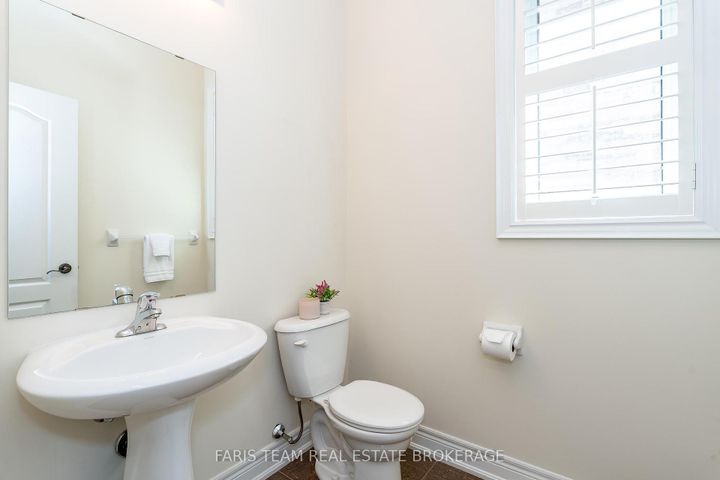 Photo 13 at 45 Via Piani Road, Vellore Village, Vaughan