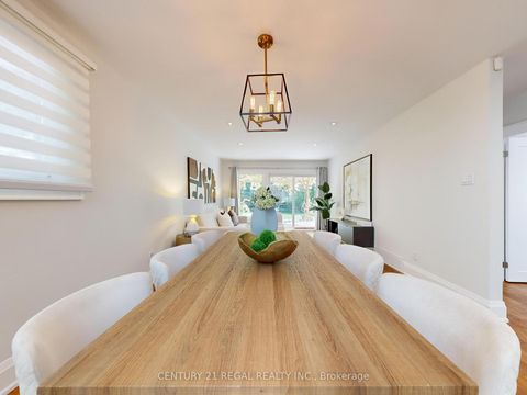 Photo 17 at 25 Evermede Drive, Donalda, Toronto