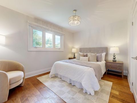 Photo 19 at 25 Evermede Drive, Donalda, Toronto