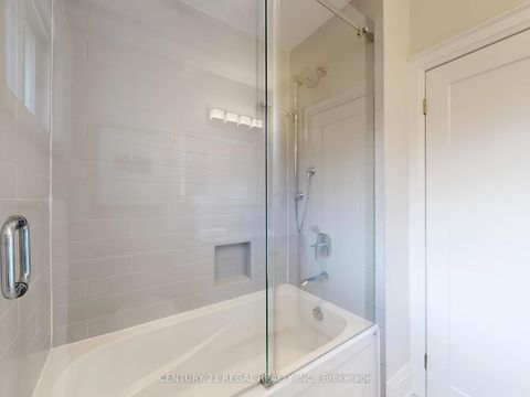 Photo 28 at 25 Evermede Drive, Donalda, Toronto
