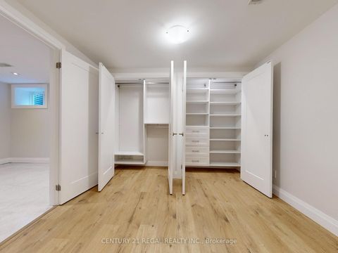 Photo 39 at 25 Evermede Drive, Donalda, Toronto