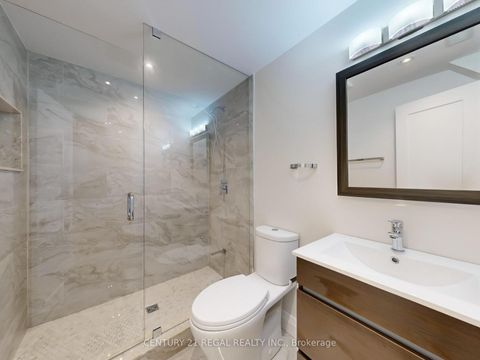 Photo 42 at 25 Evermede Drive, Donalda, Toronto