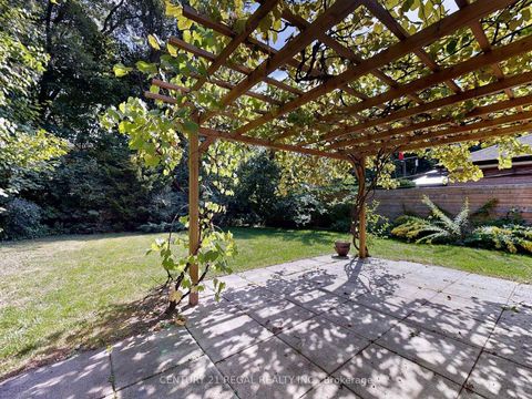 Photo 43 at 25 Evermede Drive, Donalda, Toronto