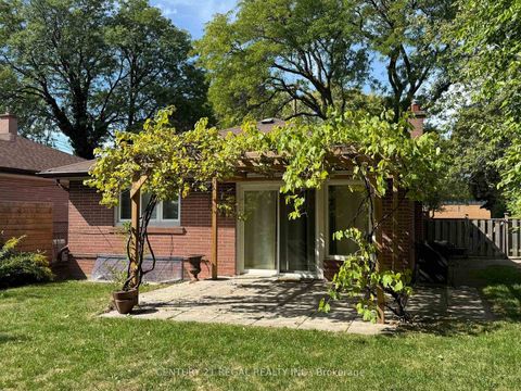 Photo 45 at 25 Evermede Drive, Donalda, Toronto
