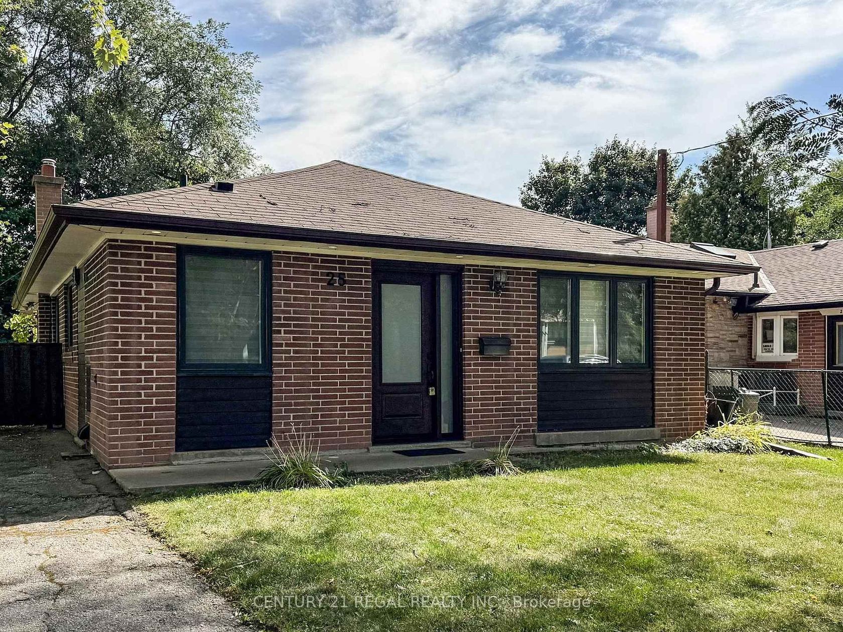 25 Evermede Drive, Donalda, Toronto 