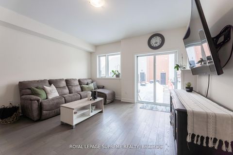 Photo 15 at 115 William Duncan Road, CFB, Toronto