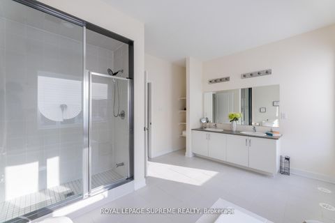 Photo 24 at 115 William Duncan Road, CFB, Toronto