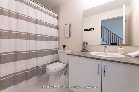 Photo 26 at 115 William Duncan Road, CFB, Toronto