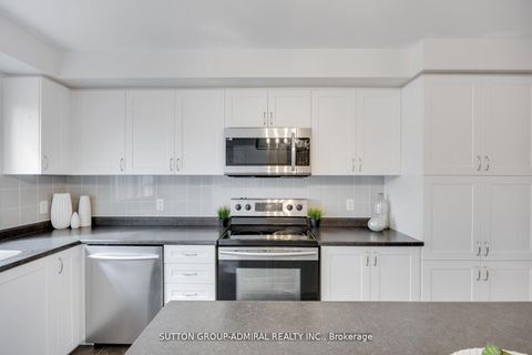 Photo 8 at 60 Harry Penrose Avenue, Bayview Northeast, Aurora Photo 8 at 60 Harry Penrose Avenue, Bayview Northeast, Aurora