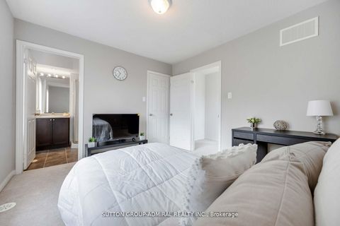 Photo 16 at 60 Harry Penrose Avenue, Bayview Northeast, Aurora Photo 16 at 60 Harry Penrose Avenue, Bayview Northeast, Aurora