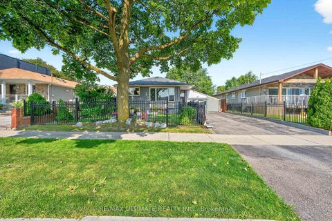 Photo 1 at 18 Courtwright Road, West Deane, Toronto