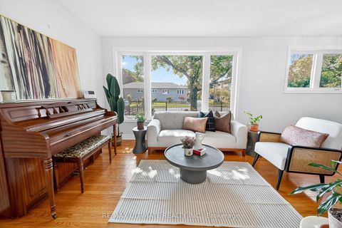 Photo 4 at 18 Courtwright Road, West Deane, Toronto