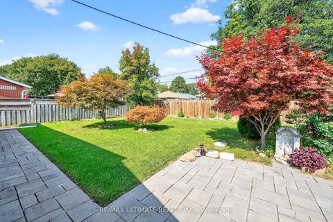 Photo 34 at 18 Courtwright Road, West Deane, Toronto