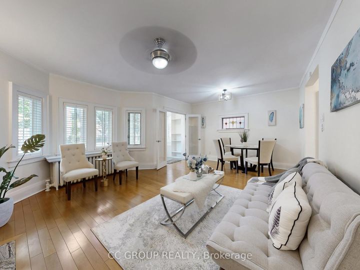 Photo 5 at 162 St Clair Avenue E, Moore Park, Toronto