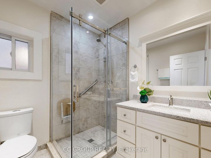 Photo 17 at 162 St Clair Avenue E, Moore Park, Toronto
