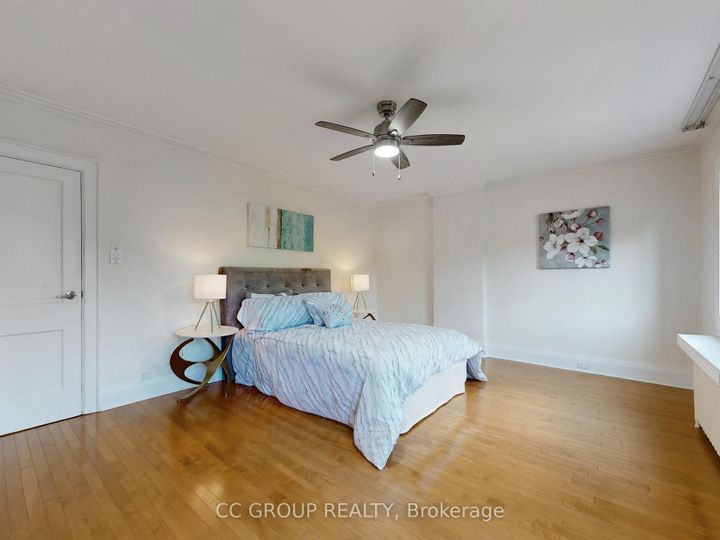 Photo 21 at 162 St Clair Avenue E, Moore Park, Toronto
