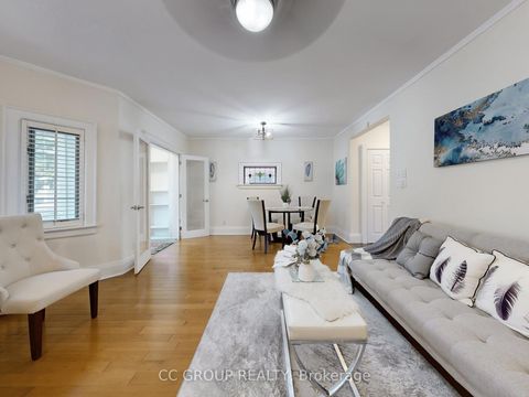 Photo 7 at 162 St Clair Avenue E, Moore Park, Toronto
