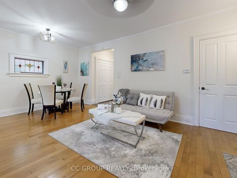 Photo 8 at 162 St Clair Avenue E, Moore Park, Toronto