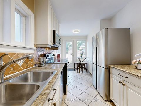 Photo 11 at 162 St Clair Avenue E, Moore Park, Toronto