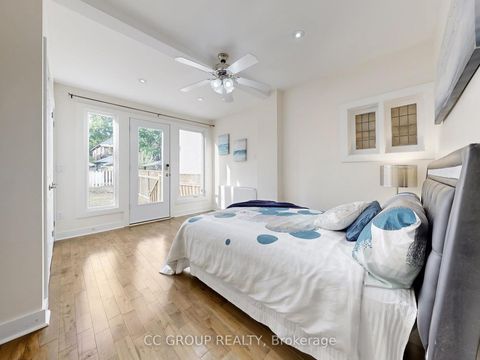 Photo 16 at 162 St Clair Avenue E, Moore Park, Toronto