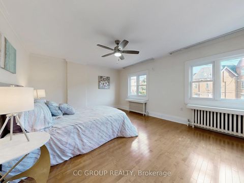 Photo 23 at 162 St Clair Avenue E, Moore Park, Toronto