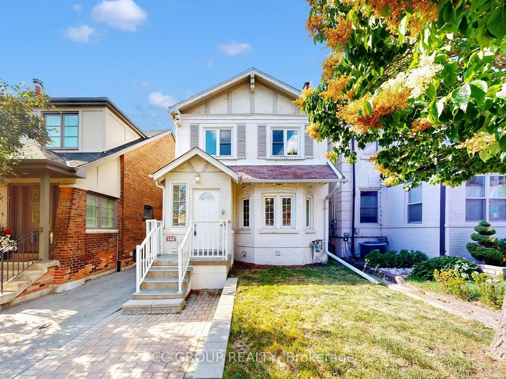 162 St Clair Avenue E, Moore Park, Toronto 