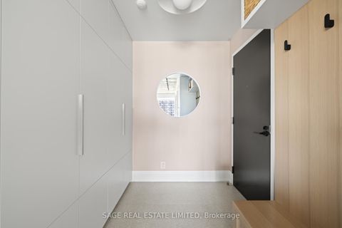 Photo 9 at 912 - 1 Shaw Street, Niagara, Toronto