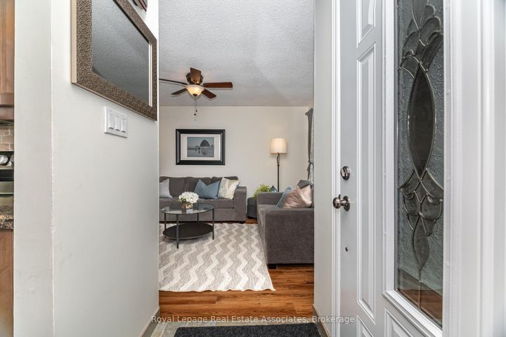 Photo 4 at 225 Golfwood Drive, Gurnett, Hamilton