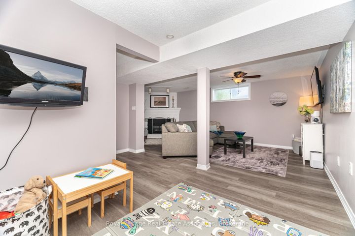 Photo 31 at 225 Golfwood Drive, Gurnett, Hamilton