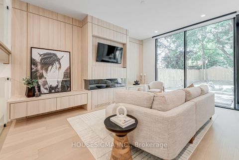 Photo 7 at 188 Duplex Avenue, Eglinton, Toronto