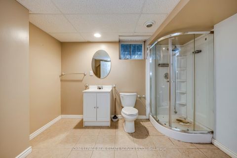Photo 41 at 317 Ulric Crescent, WO West, Oakville