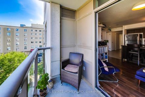 Photo 12 at 406 - 816 Lansdowne Avenue, Junction, Toronto