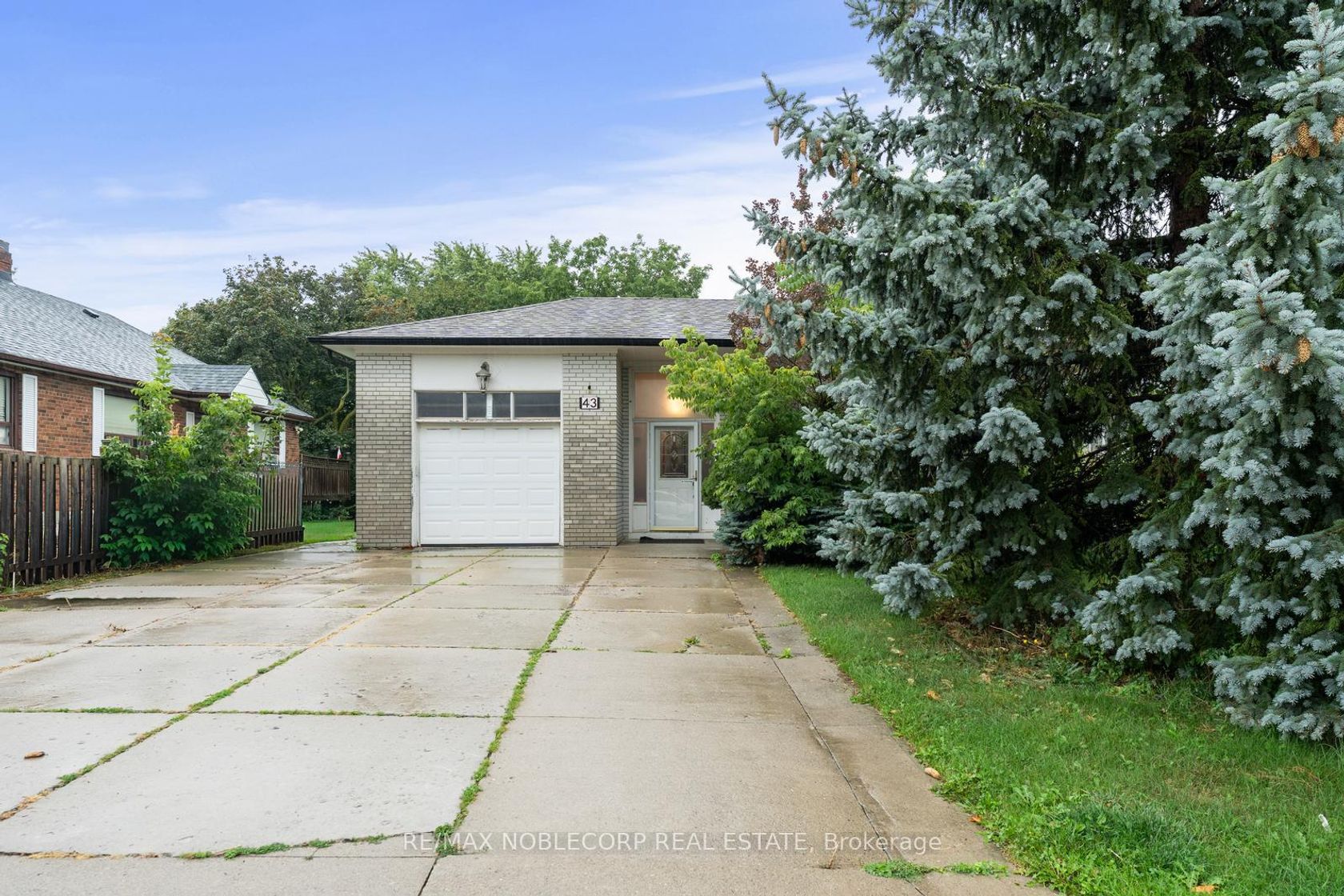 43 Railway Street, Maple, Vaughan 