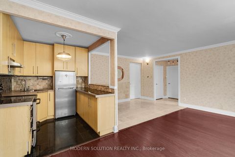 Photo 8 at 104 - 59 Neptune Drive, Lawrence, Toronto