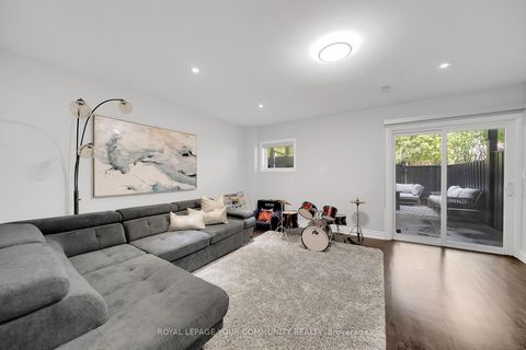 Photo 22 at 5 - 8032 Kipling Avenue, West Woodbridge, Vaughan