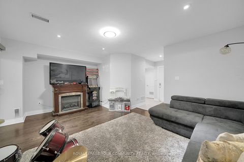 Photo 23 at 5 - 8032 Kipling Avenue, West Woodbridge, Vaughan