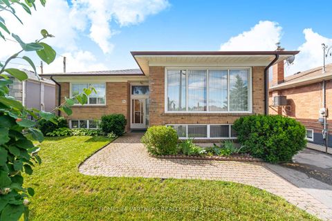 Photo 0 at 91 Denbigh Crescent, CFB, Toronto