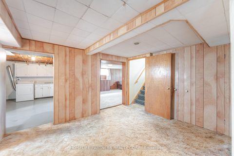 Photo 24 at 91 Denbigh Crescent, CFB, Toronto