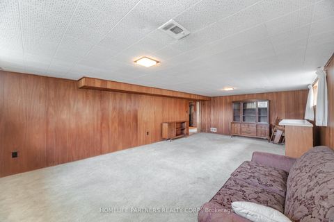 Photo 28 at 91 Denbigh Crescent, CFB, Toronto