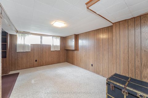 Photo 29 at 91 Denbigh Crescent, CFB, Toronto