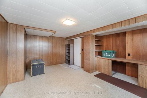 Photo 30 at 91 Denbigh Crescent, CFB, Toronto