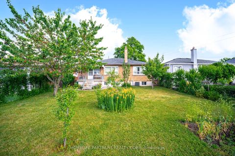 Photo 36 at 91 Denbigh Crescent, CFB, Toronto