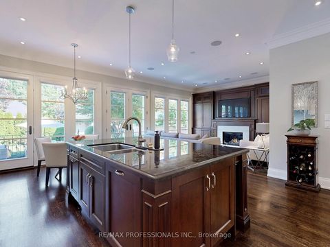 Photo 13 at 25 Humbervale Boulevard, Queensway, Toronto