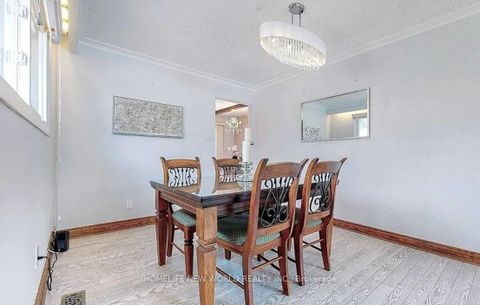 Photo 11 at 58 Marathon Crescent, Newtonbrook West, Toronto