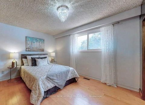 Photo 17 at 58 Marathon Crescent, Newtonbrook West, Toronto