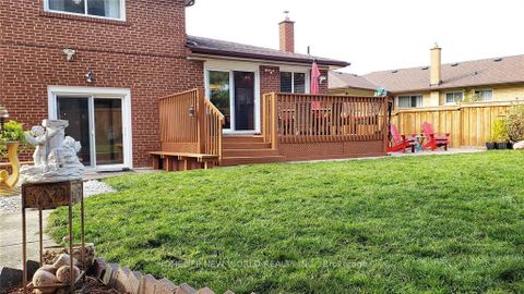 Photo 23 at 58 Marathon Crescent, Newtonbrook West, Toronto