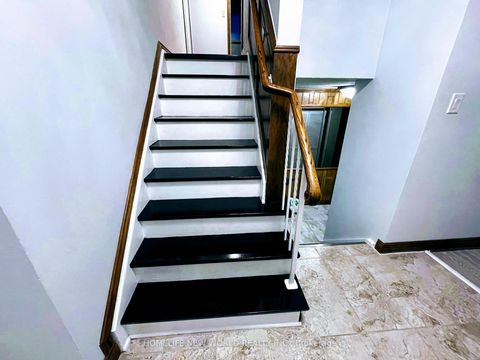 Photo 37 at 58 Marathon Crescent, Newtonbrook West, Toronto