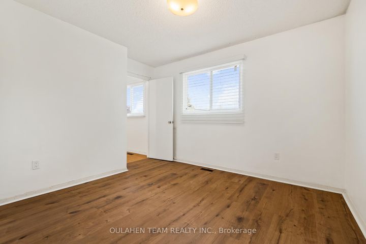 Photo 22 at 27 Hornshill Drive, Agincourt North, Toronto