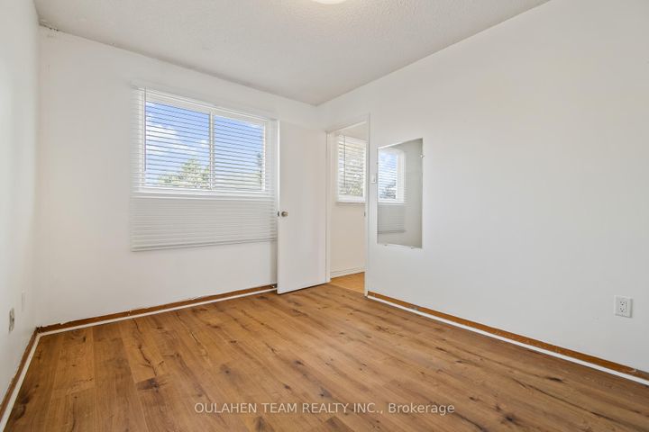 Photo 25 at 27 Hornshill Drive, Agincourt North, Toronto