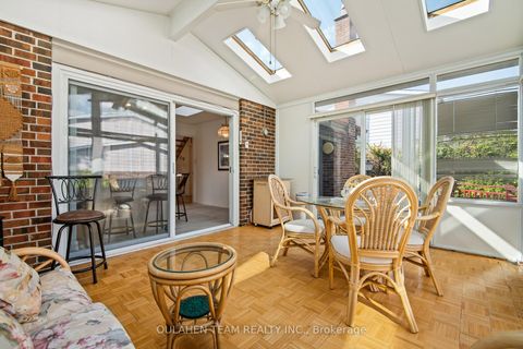 Photo 10 at 27 Hornshill Drive, Agincourt North, Toronto